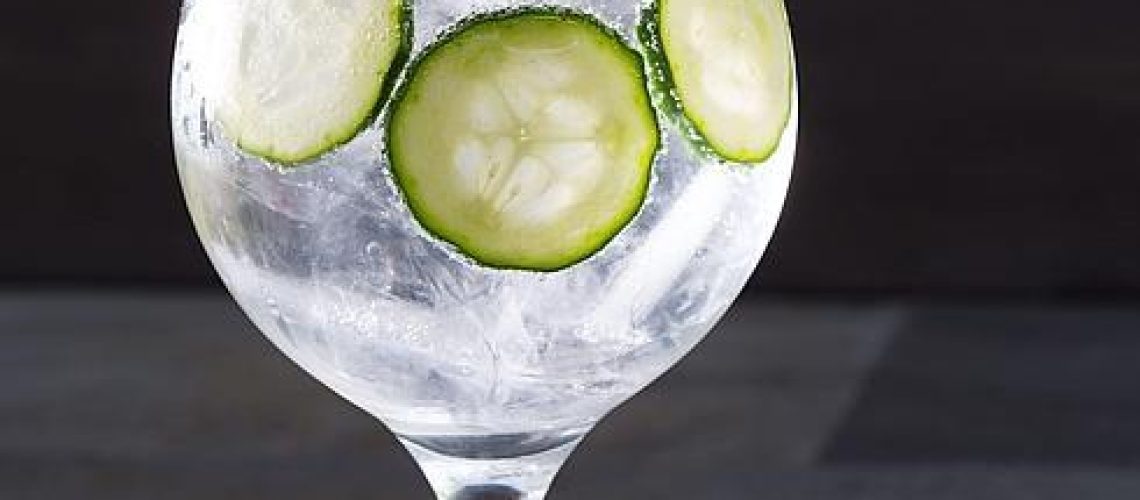 gin tonics peligrosos para los dientes